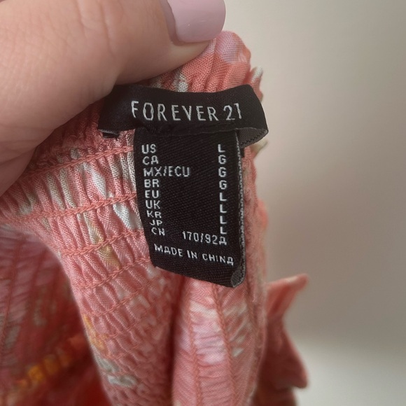 Forever 21 crop top floral size large - Picture 3 of 3